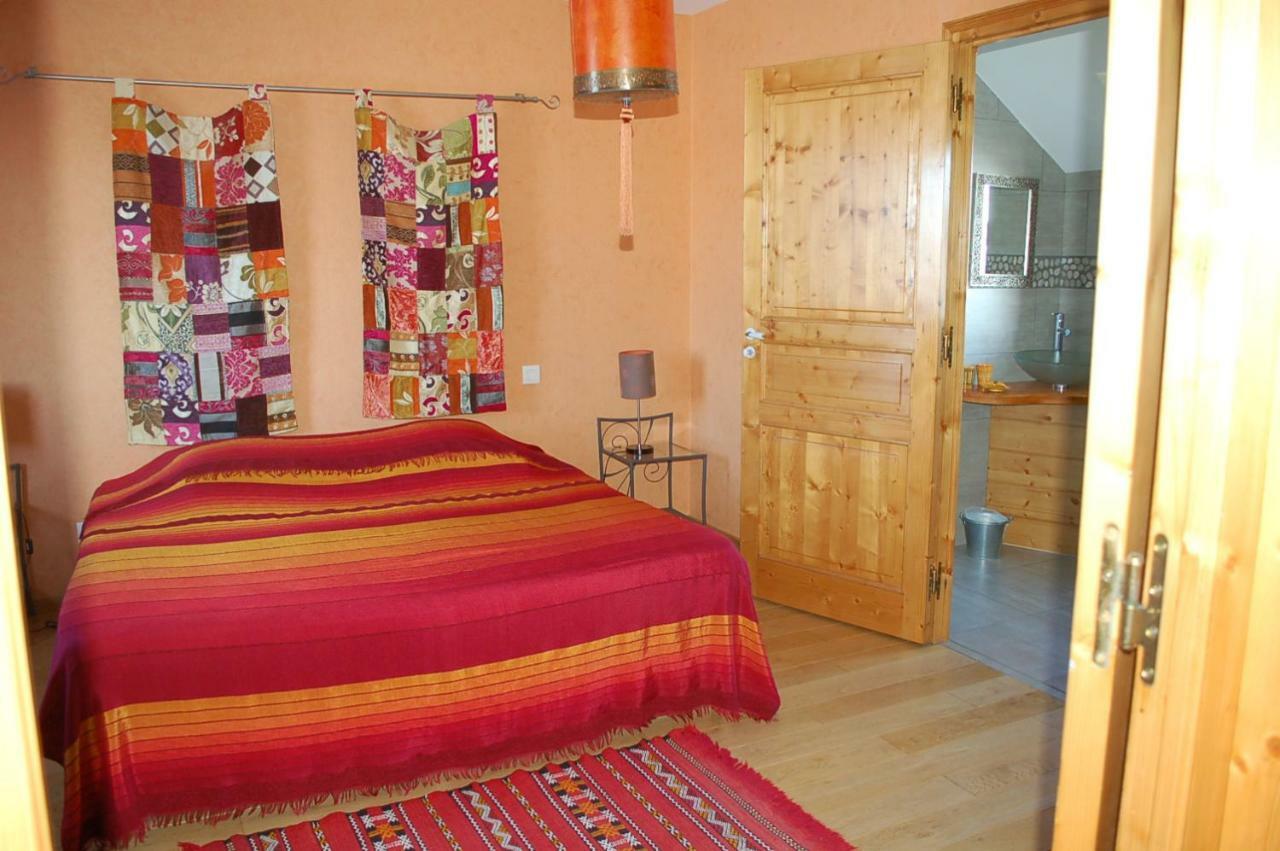B&B La Maison Des Collines Autour Chambres D'Hotes La Chapelle  Dış mekan fotoğraf